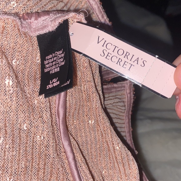 Large Shiny sleep shorts new with tag from Victoria Secret - Picture 6 of 7